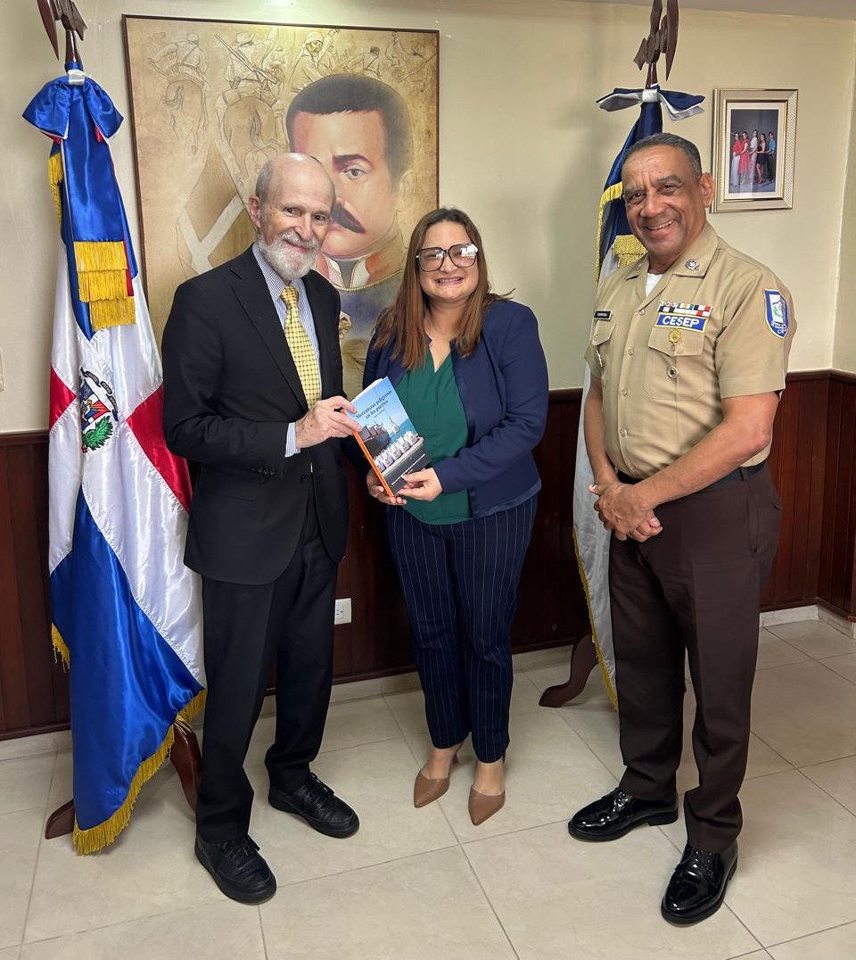 UNICARIBE realiza visita institucional al CESEP para fortalecer vínculos académicos