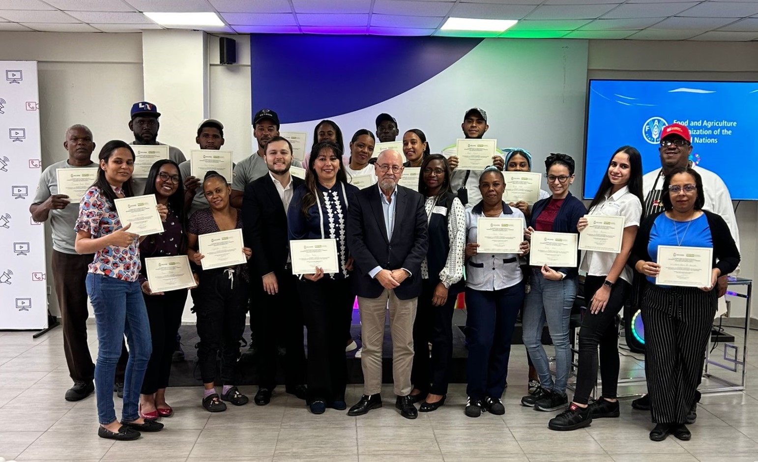 UNICARIBE y FAO promueven buenas prácticas para reducir pérdidas y desperdicios de alimentos en Santo Domingo Este UNICARIBE y FAO