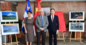 UNICARIBE y la Embajada de la República Popular China inauguran exposición fotográfica cultural en el campus universitario de Santo Domingo