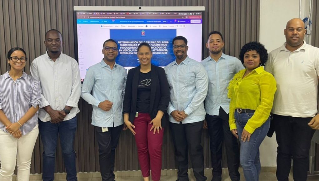 Estudiantes de UNICARIBE fortalecen el semillero de investigación de la carrera de Gestión Ambiental y Energías Renovables con nueva imagen
