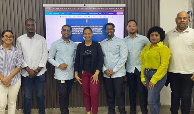 Estudiantes de UNICARIBE fortalecen el semillero de investigación de la carrera de Gestión Ambiental y Energías Renovables con nueva imagen