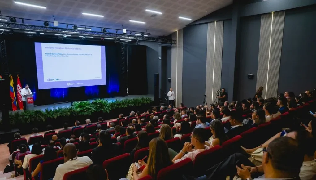 UNICARIBE fortalece su visión global en el Latin America Universities Summit 2026