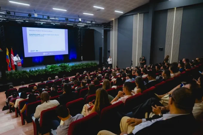 UNICARIBE fortalece su visión global en el Latin America Universities Summit 2026