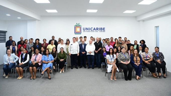 UNICARIBE dedica aula a Samuel L. Ferguson
