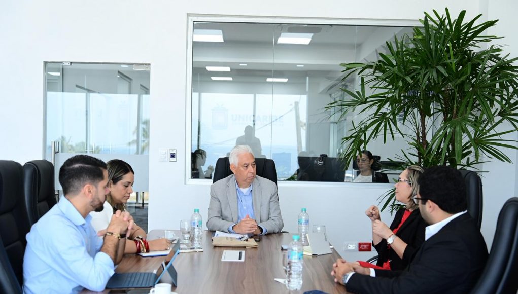 UNICARIBE fortalece cooperación académica internacional con delegación de Colombia