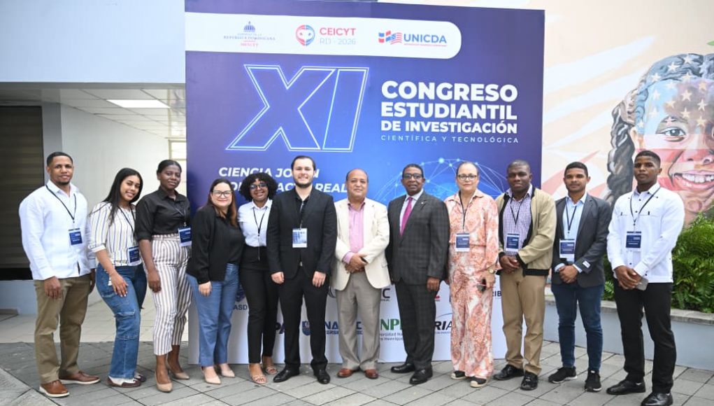 Estudiantes de UNICARIBE presentan siete investigaciones en el XI CEICYT 2026