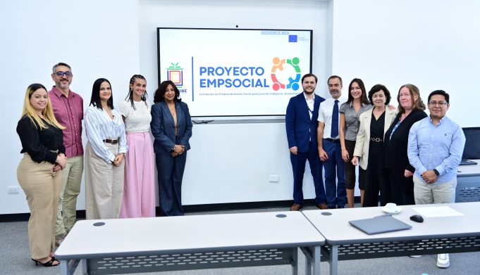 UNICARIBE recibe delegación internacional de EMPSOCIAL para fortalecer la innovación social y la cooperación académica
